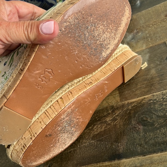 Tory Burch floral platform sandals LIKE NEW - Picture 4 of 7